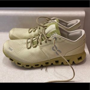 Women’s ON Clouds 9w